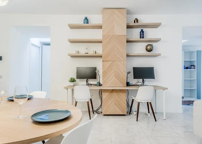 Family-friendly Center Apartment *