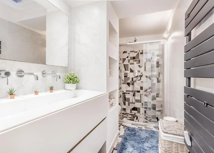 Family-friendly Center Apartment *